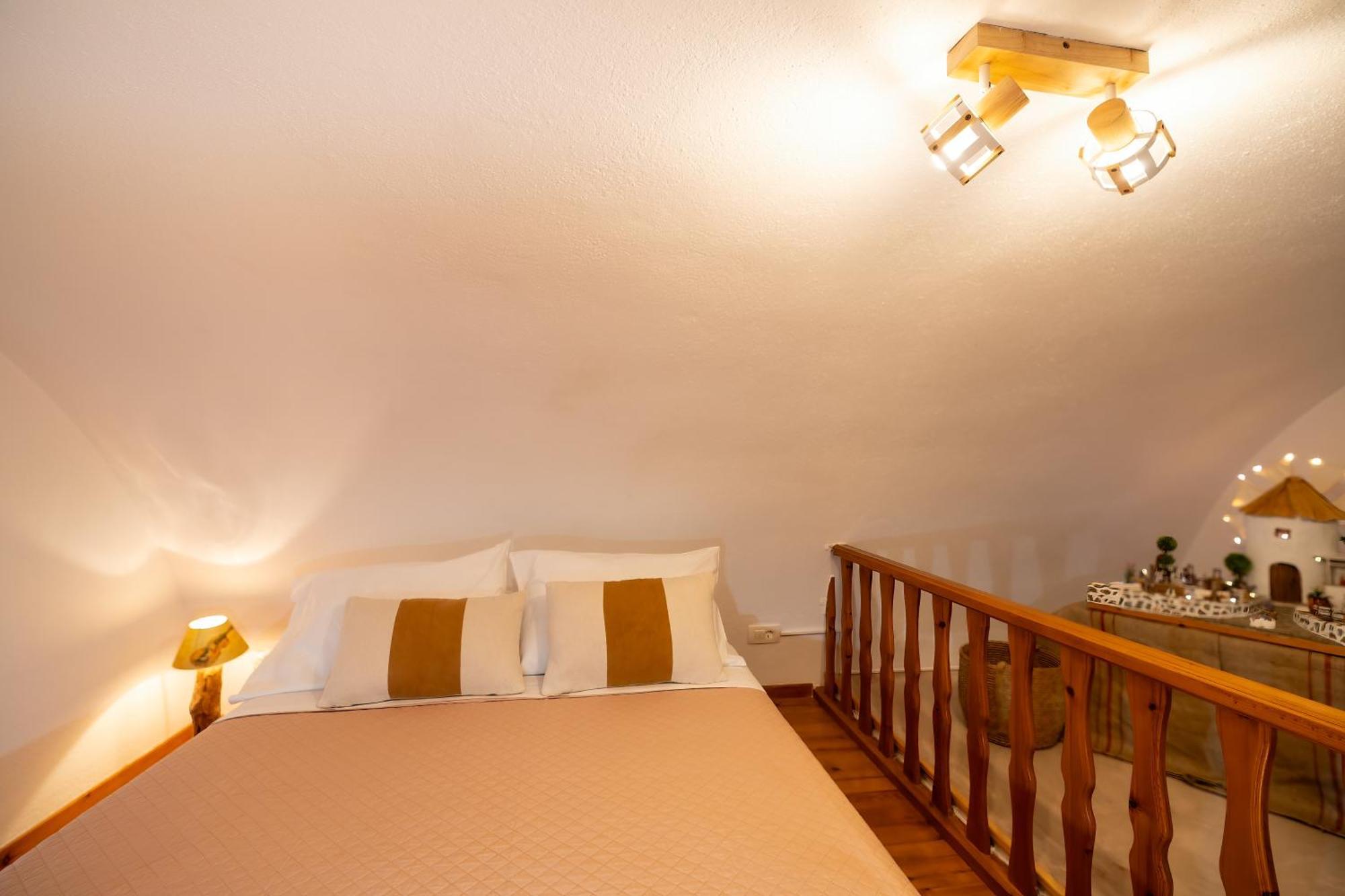 Villa Sertis Santorini 易莫洛林 外观 照片